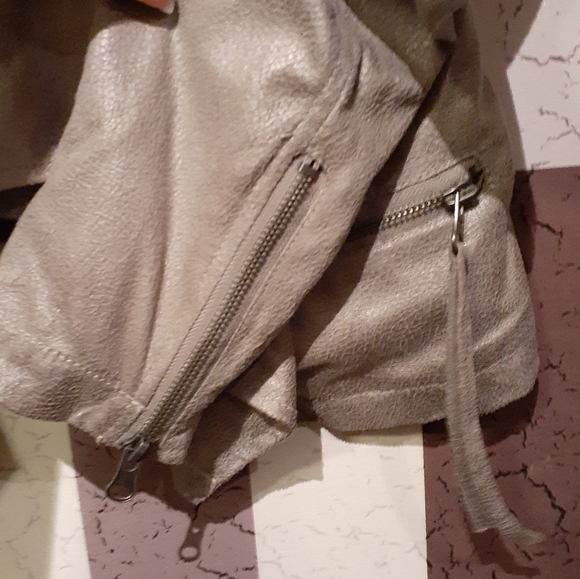 Cascade Suede Silver Jacket - Picture 5 of 7